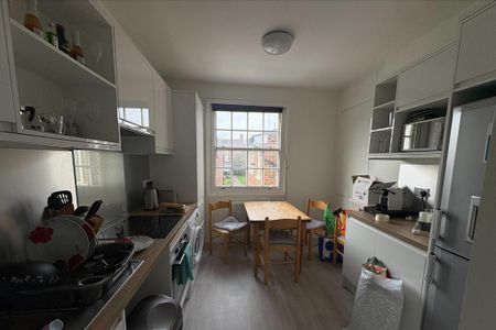 2 bedroom flat to rent - Photo 4