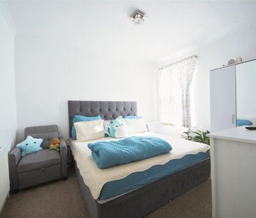 5 bedroom terraced house to rent - Photo 3