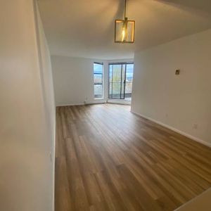 1BR apartment ocean view sub penthouse - Photo 2