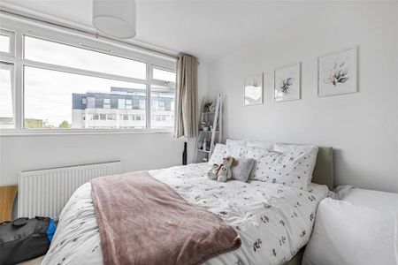 4 bedroom flat to rent - Photo 5