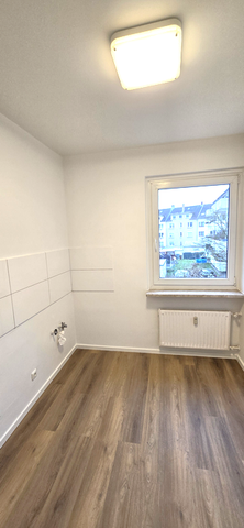 Schöne 2-Zimmer-Wohnung nahe Allee-Center! - Photo 2