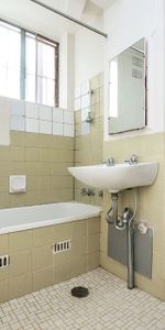 Walk to station! - Photo 3