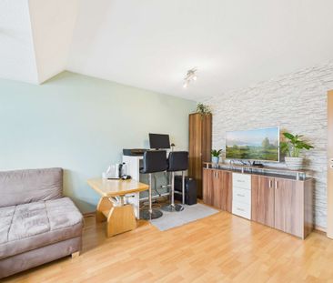 Helle 2-Raum-Wohnung mit Garage und Einbauküche in Auerbach - Photo 2