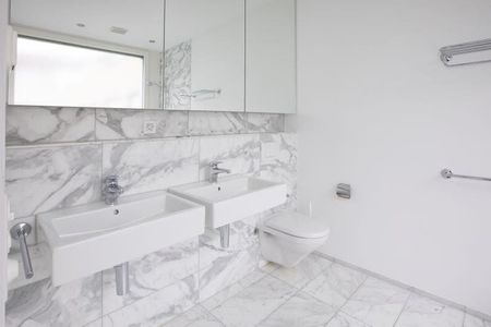 Exklusiv wohnen! Grosszügig, hochwertig, erstklassig gebaut! - Photo 2