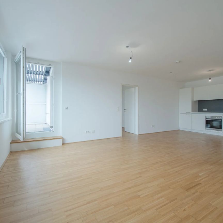 *Ab Februar* Helle 2 Zimmer Dachgeschosswohnung mit hofseitiger Terrasse - Abendsonne auf der eigenen Terrasse genießen! **VIDEO** - Photo 1