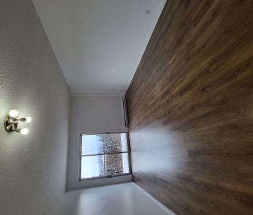 218 · 2e étage - Photo 3