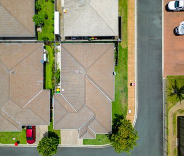 GATED COMMUNITY HOME WITH A POOL - Photo 2