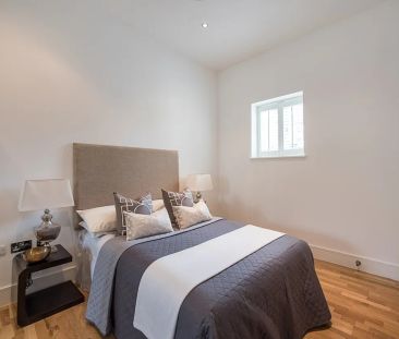 1 bedroom mews to rent - Photo 6
