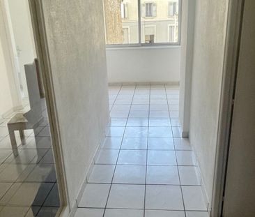 Aix les bains centre, type 3 meublé de 92 m2 à louer - Photo 4