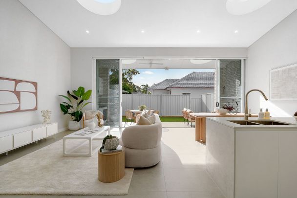 Luxury Brand New Duplex for Lease in Quiet Cul-de-Sac - Photo 1