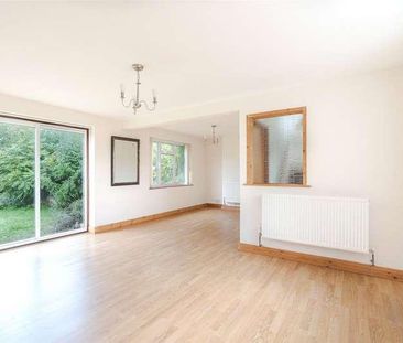 Churchill Close, Sturminster Marshall, Wimborne, Dorset, BH21 - Photo 2