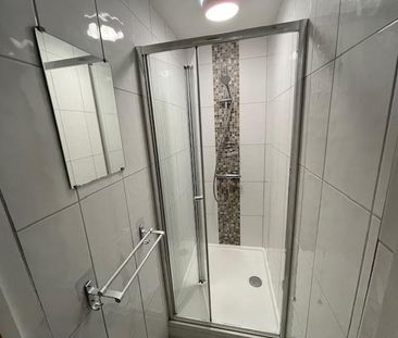 8 bedroom house to rent - Photo 3