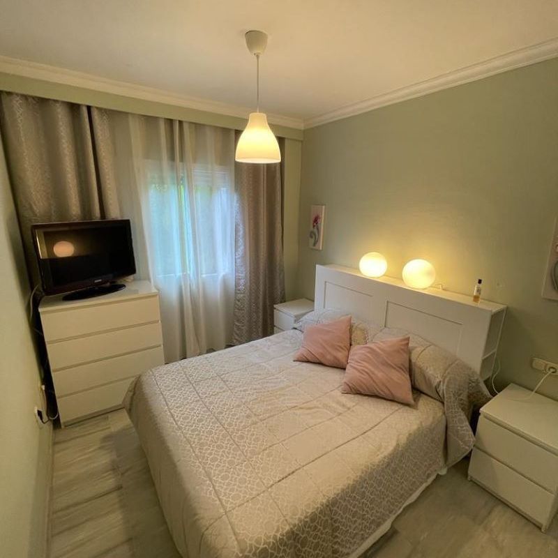 Apartamento de alquiler en Pinos-ur la Carolina, 64, La Carolina - Guadalpín - Photo 1