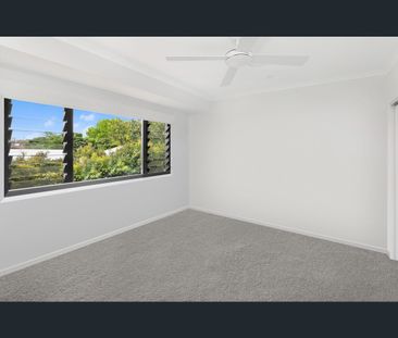 2/121 King Street, Buderim, Qld 4556 - Photo 2