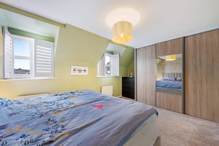 3 bedroom end of terrace house to rent - Photo 4