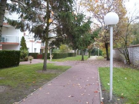 Location Appartement 2 pièces 51m² ORLEANS 45100 - Photo 5