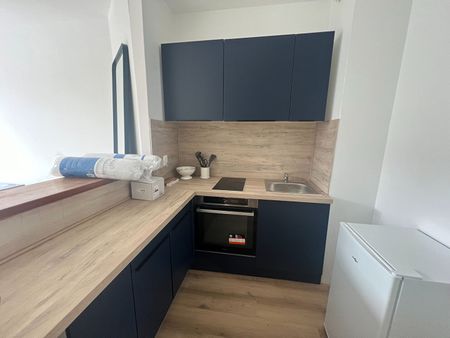 Location Appartement 1 pièce 27m² LILLE 59000 - Photo 5