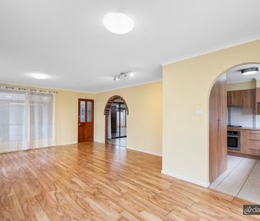 29 Wairoa Drive, Strathpine, Qld 4500 - Photo 6