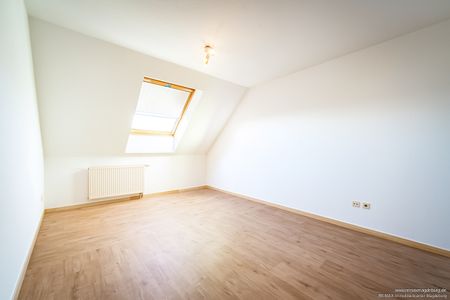 3-Zimmer-Maisonette mit Balkon, 2 Bädern & offenem Wohnbereich in Neustadt - Foto 4