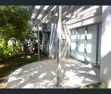 1/2 Livingstone Place, Newport, NSW 2106 - Photo 1