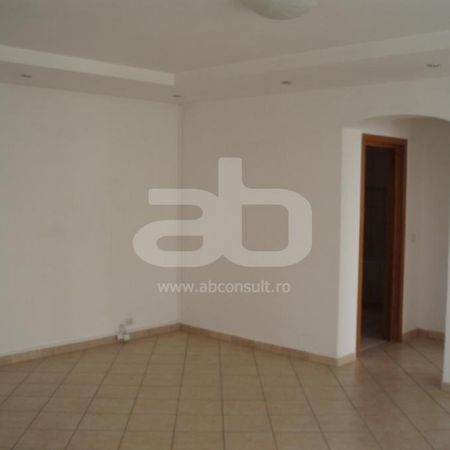 Zona Splaiul Unirii- Mihai Bravu vila 5 camere - Fotografie 3