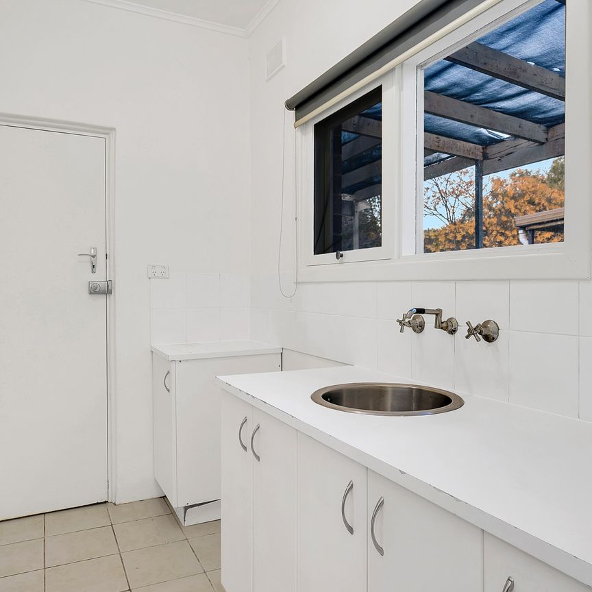 38 St Leonard Crescent, Elizabeth Downs SA 5113 - House For Rent - $550 | Domain - Photo 1