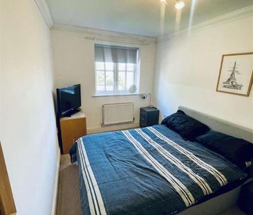 Ravenscar Road, Surbiton, KT6 - Photo 3