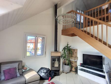 Bel appartement spacieux de 4 pièces aux combles - Foto 2