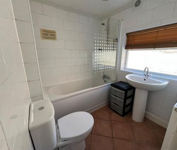 3 bedroom terraced house to rent - Photo 6