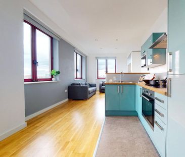 2 bedroom apartment to rent - Photo 3