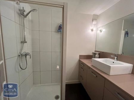 Appartement à louer 4 pièces 74.11m² - Photo 4