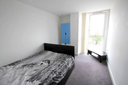 2 bedroom apartment to rent - Photo 3