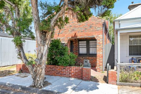 12 Elizabeth Street, Brunswick VIC 3056 - House For Rent | Domain - Photo 4