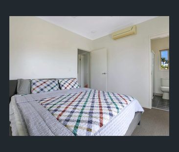 $820 per week - Photo 3