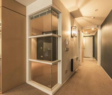 Modern 2-Bedroom Apartment in the Heart of Te Aro, Wellington - Photo 1