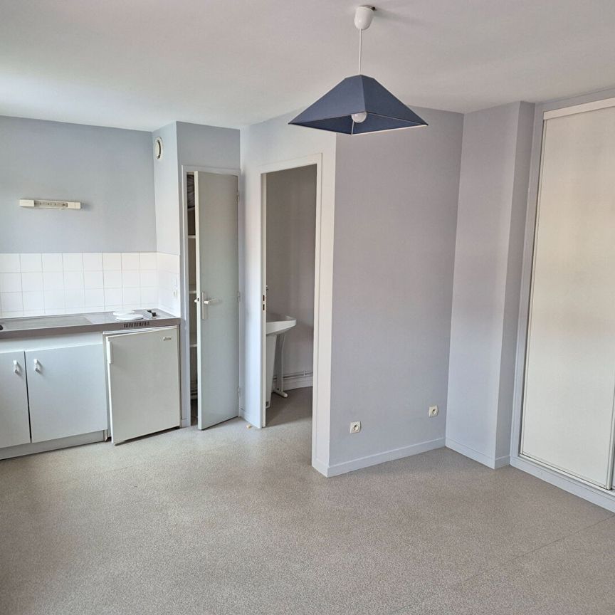 A LOUER Studio 50000 Saint-Lô proximité GROUPE FIM/IUT 1 pièce 18.29 m² - Photo 1
