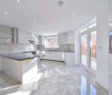 Marvels Lane, Grove, SE12 - Photo 1