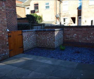2 Bed Terraced House, Lothair Road, LE2 - Photo 6