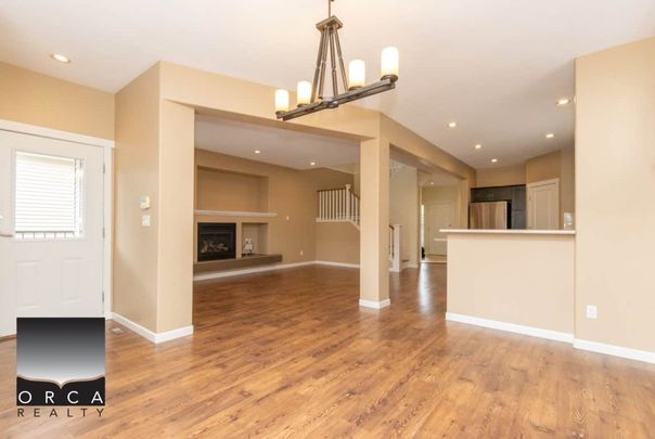 19085 68 Avenue Surrey, BC (Upper Level) - Photo 1