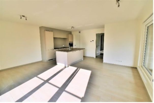 Appartement te huur - Photo 1