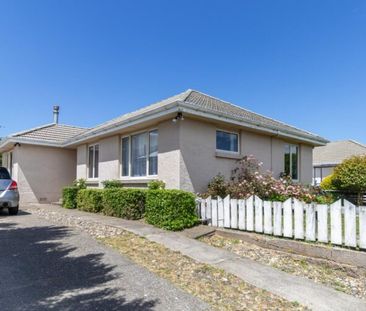 Charming 3-Bedroom Home in Glengarry - Photo 1