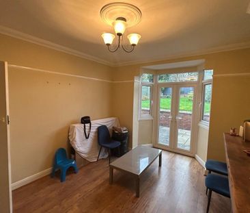 4 bedroom semi-detached house to rent - Photo 5