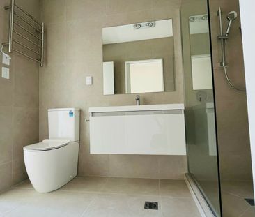 2 Bedroom - 1 Bathroom - Offstreet Parking - Photo 1