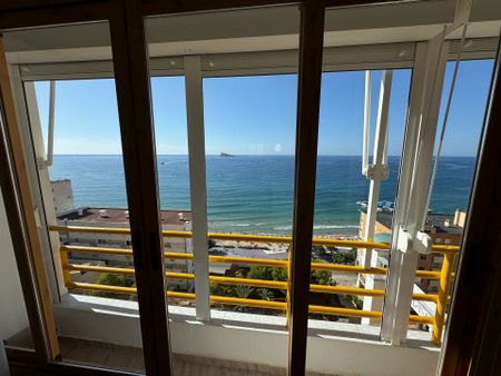 Apartamento en Benidorm, Playa Poniente, alquiler - Photo 2