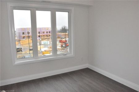 For Lease - 160 Rochefort Street Unit# D3, Kitchener, Ontario - Photo 4