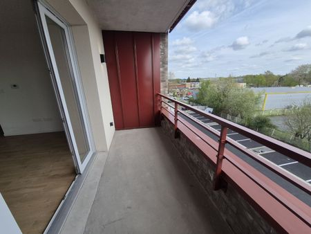 Location Appartement 2 pièces 41m² VALENCIENNES 59300 - Photo 4