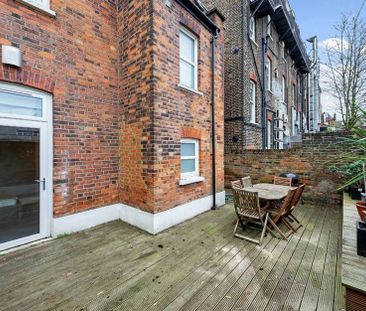 Broadhurst Gardens - Photo 3