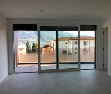 For rent bright 2.5 room apartment with lake view. Hauptwohnsitz. - Foto 2