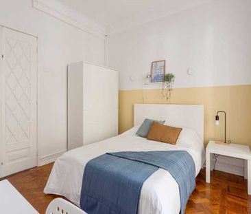 Avenida da Igreja, Lisbon, Lisbon 1700 - Photo 1