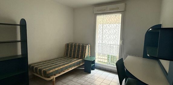 Location Appartement 1 pièce 18m² - Photo 2